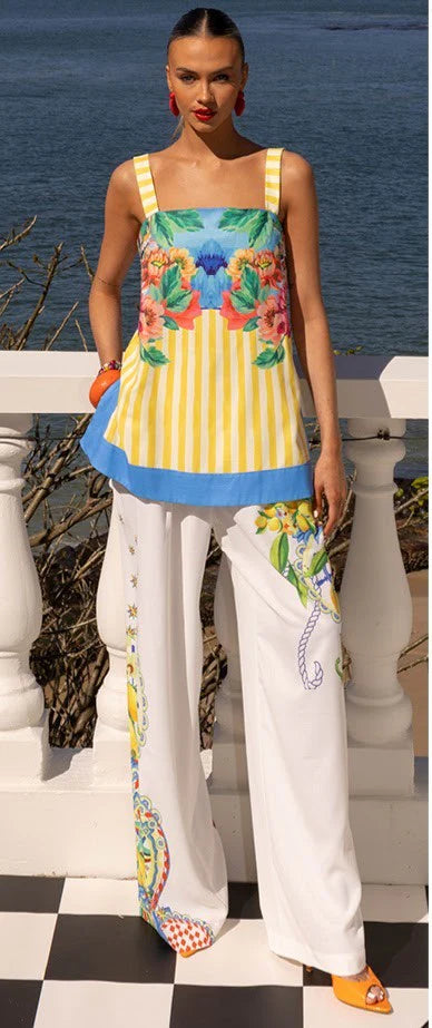 Product features
Longline cami top
Floral bust print placement
Gather & elastic straps at back
Loose straight cut
No zipper
Cotton lined
Contrast blue facing hemline and side seam splits
20% Linen 60% Cotton 20% Poly
New light weight linen blend fabric
Hand drawn exclusive print