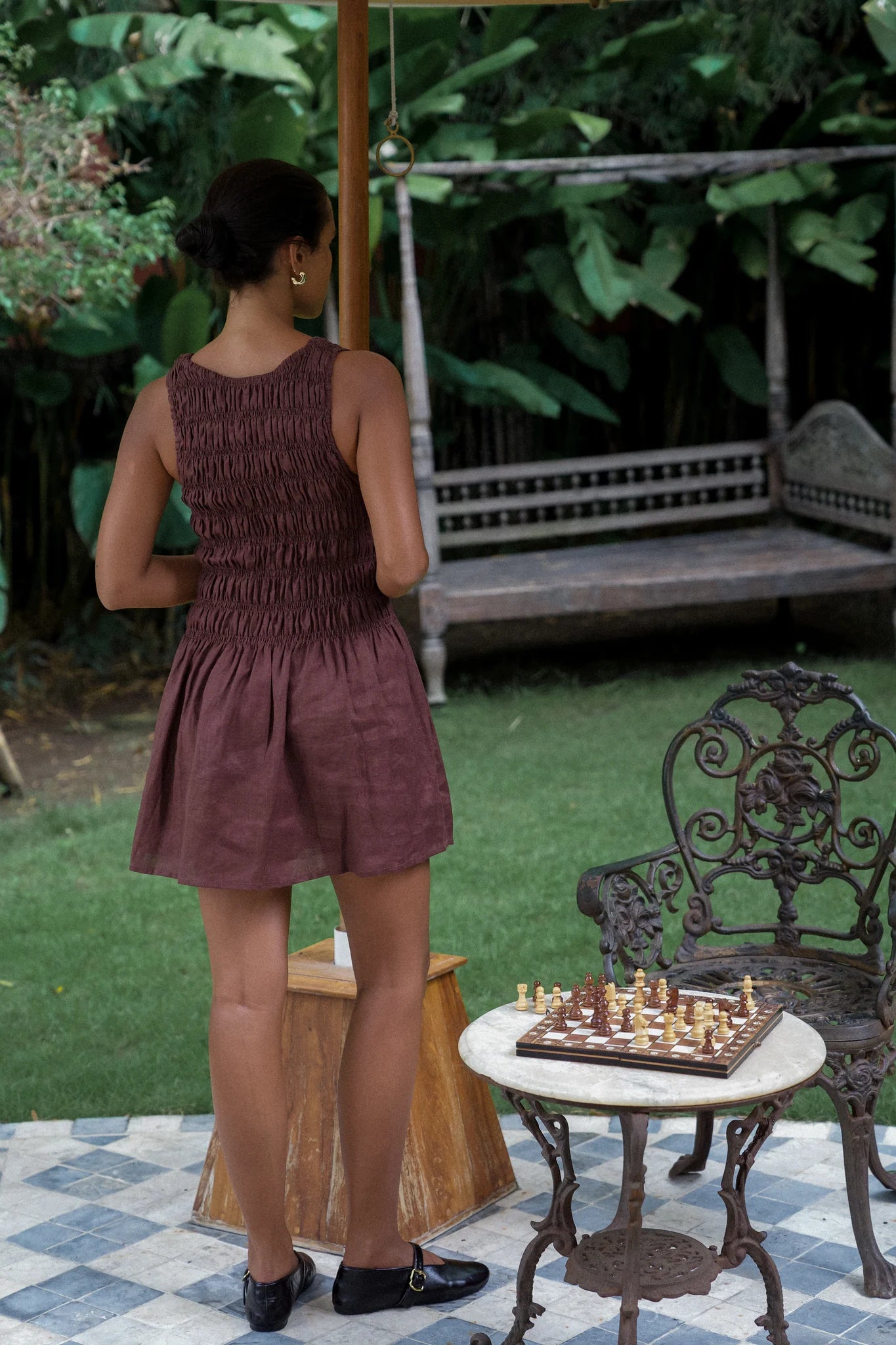 The Elle - A playful yet considered mini dress offering an effortlessly romantic feel that will take you from day to night. Featuring a soft shirred bodice and A-line mini skirt, she will be one to reach for all occasions
Hand dyed on 100% Linen.
- Mini Length
- Shirred bodice
- Round neckline
- A-line
- No lining
Our model Luisa is 176cm and wears a size 10