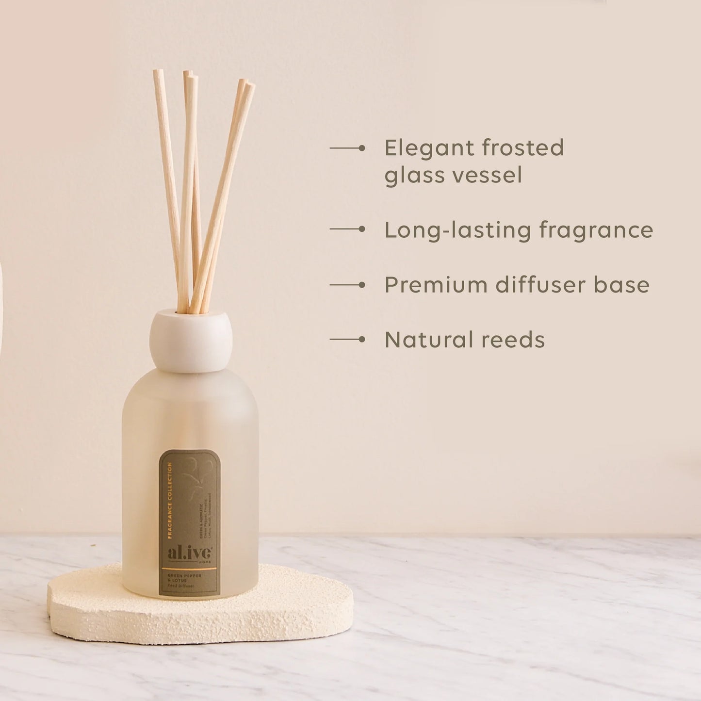 A sophisticated Reed Diffuser offering crisp green pepper and fresh lotus with warm sandalwood depth. This modern floral blend provides continuous refreshment and zen-like calm