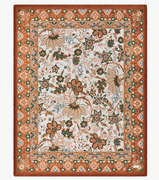 Willow Picnic Rug - XL
The warm bohemian design of our Willow picnic rug features earthy tones set against a sandy backdrop. Creams, browns and green are delicately woven with 100% cotton creating a durable, soft picnic throw. The Willow is the perfect garden or beach blanket to adorn a picnic with friends and loved ones.
- Made with 100% cotton