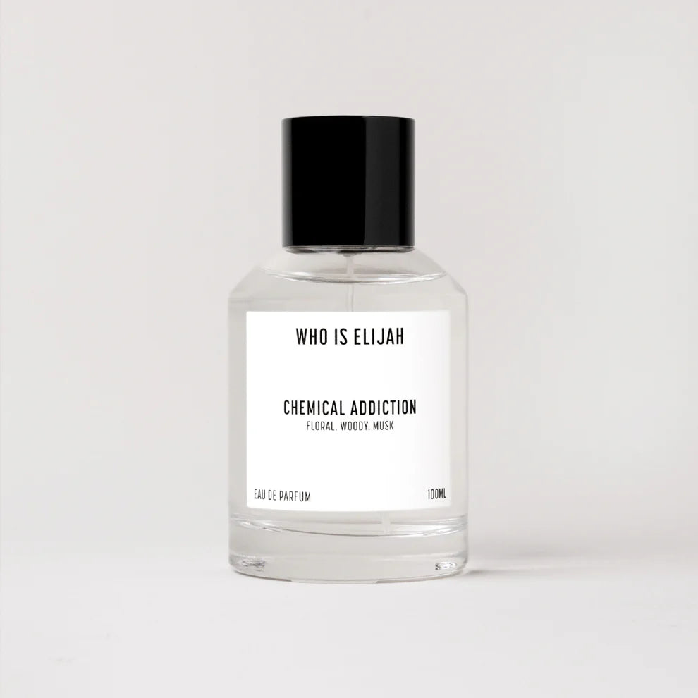 A fearless obsession that draws you deeper with every breath. A charged rush of mandarin, lemon, and bergamot ignites the senses, it is bright, sharp &amp; exhilarating, like the pulse of anticipation before something unforgettable.

As it warms, the scent reveals its sultry heart. Blackcurrant and white florals bloom in harmony, weaving a hypnotic trance of sweetness and raw sensuality.

The final act is an intimate embrace. Pink musk and blonde woods wrap around you like a second skin that is warm, magnet