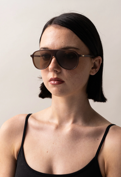 BOBBI : MILKY TORT SITO 

So slim you'll forget you're wearing them. Others won't.

Perfect for: travelling light and still being the best dressed person at the gate.

•     60-11-145, 4 base

•     Translucent brown acetate frame

•     CR39 brown lenses

•     Polarised

•     100% UV protection

•     Silver hardware

•     Best suited to square, heart shaped or angular face shapes

•     Cat.2 lens
