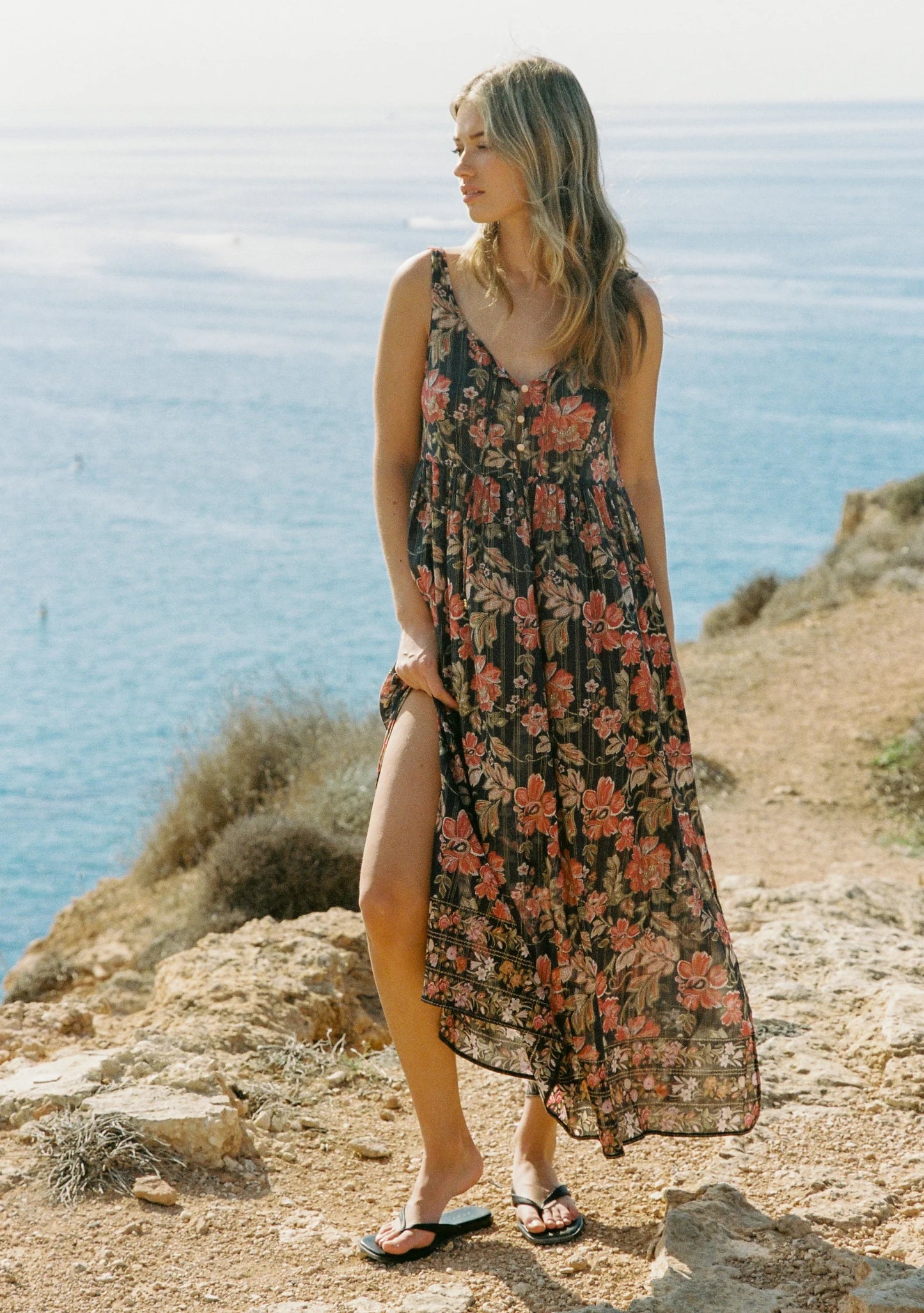 Sunset plans, sorted, this is the maxi that does it all.

Meet the Auguste The Label Beachside Maxi Dress in the striking Vesper Floral, a black-based beauty reimagined with bold border print detailing and subtle gold lurex woven through the fabric for that soft, sun-catching shimmer. It’s no surprise this is an Auguste best-seller, this one just&nbsp;gets warm-weather dressing.