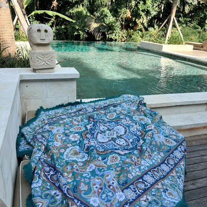 Luna Picnic Rug - Isla


Luna has alluring bohemian details we know you’ll love with a colour palette that depicts natures striking tones, cast across a teal green canvas.

- Made with 100% cotton

- One-colour tassel trim around the rug

- Extra large picnic rug - approx 202 x 160cm which comfortably fits 4 people

- Pictures show the length of the picnic rug being used across the width of a queen bed and it can also be draped across a king bed