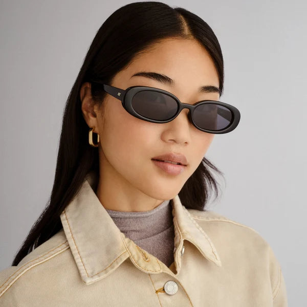 Le Specs Outta Love+ Black