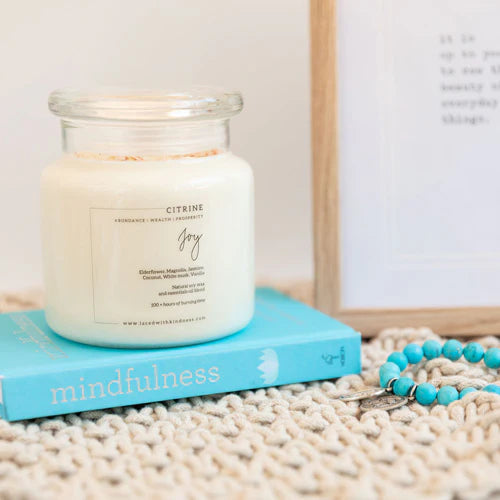 This tantalizing blend of creamy coconut and elderflower is sure to invigorate the senses, topped with Citrine and gypsophila to promote joy and prosperity. 

CITRINE

Abundance | Wealth | Prosperity

Elderflower, Magnolia, Jasmine, Coconut, White musk, Vanilla

Natural soy wax and essentials oil blend

100 + hours of burning time 