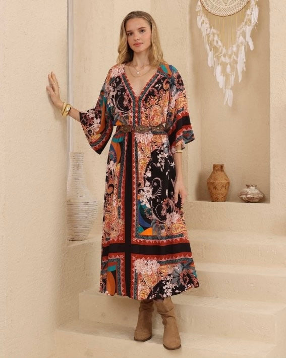 Helen Maxi Dress - Noir - Iris Maxi
The Helen Maxi Dress in Noir features a stylish new pattern in a flattering maxi length. Versatile neckline styling lets you tie it up for a polished look or leave it hanging for an effortless vibe. Perfect for any occasion, this dress combines contemporary design with comfortable, easy-to-wear elegance.