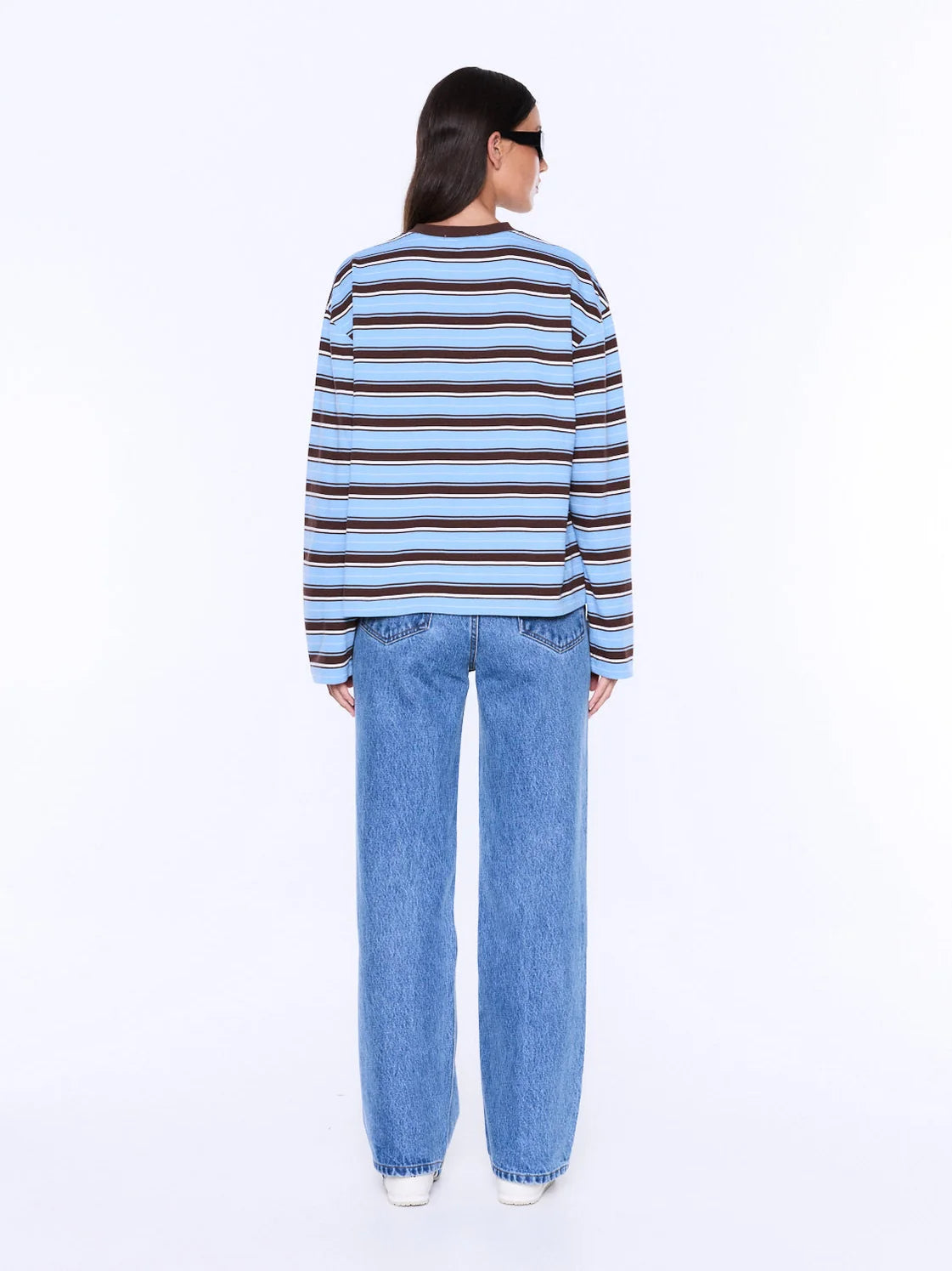 Soft Texture. Confident Mood.
The Maria Boxy Long Sleeve from Ena Pelly is crafted from cotton with a relaxed boxy silhouette that feels effortless and versatile. Finished with collegiate-inspired graphics, contrast white print detailing and bold striped fabric, creating a playful balance of sport and streetwear influences.
