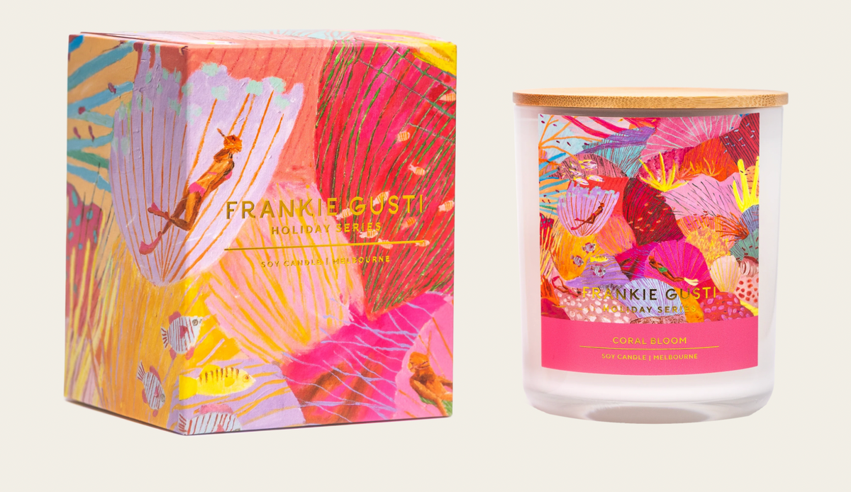 Lose track of time exploring coral gardens, chasing the shimmer of tropical fish and diving back in "just one more time." 

Notes 
Frankie Gusti Holiday Series Coral Bloom 
Persimmon • Grapefruit • Lemon
Lily • Pink Salt • Jasmine
Vanilla • Sugared Musk

50hr burn
100% pure soy wax
Lead free cotton wick
Cruelty free + vegan
Hand poured in the Yarra Valley | Melbourne

Artwork by Janey Forbes- Playground