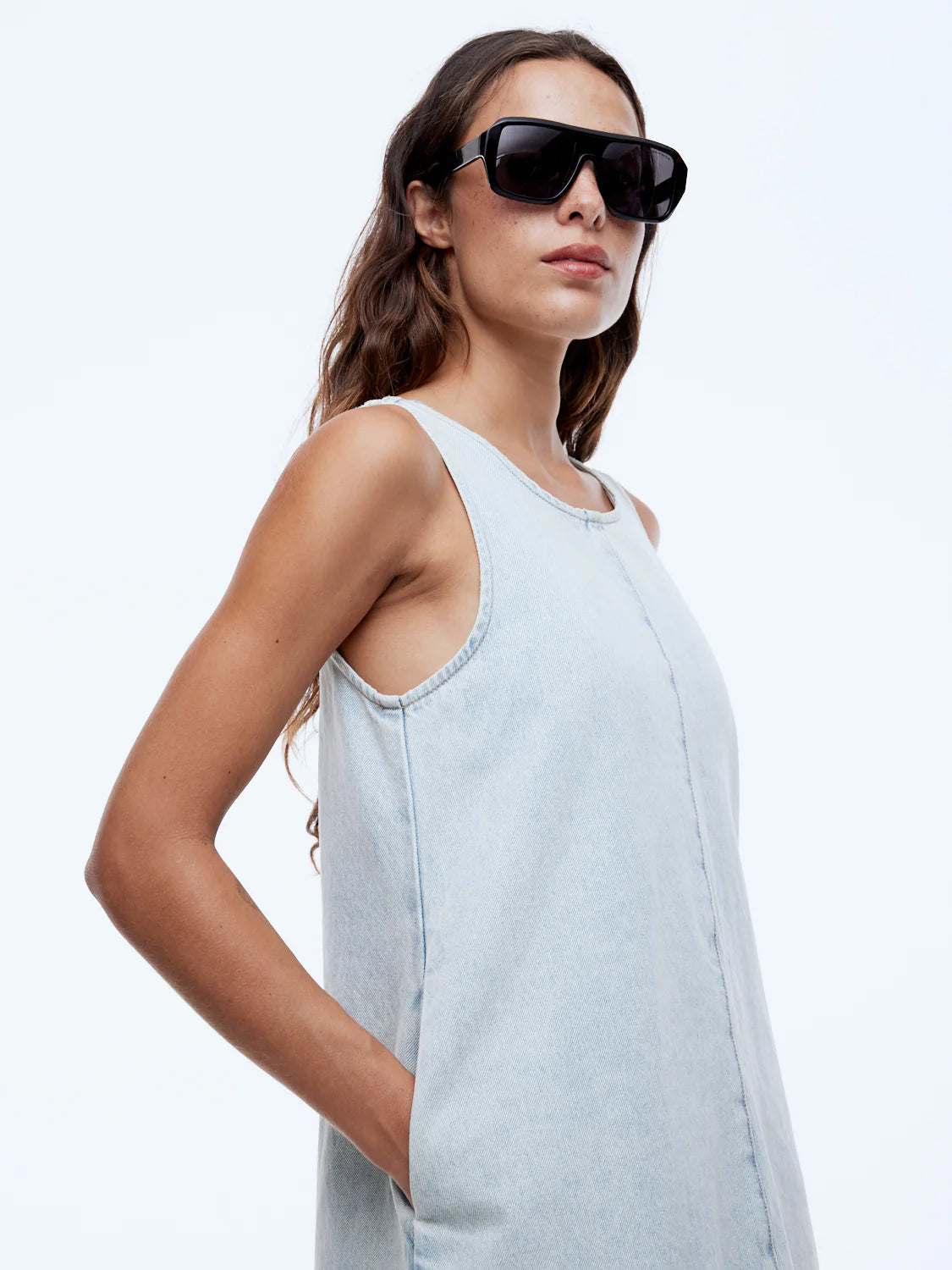 Cool, confident, and effortlessly undone. This is denim, reimagined.

Meet the Ena Pelly Annie Denim Dress, your go-to mini for easy, everyday style with a modern edge. Crafted from pure cotton denim in a fresh light wash, it brings that laid-back, lived-in feel while still looking polished enough to take you anywhere.