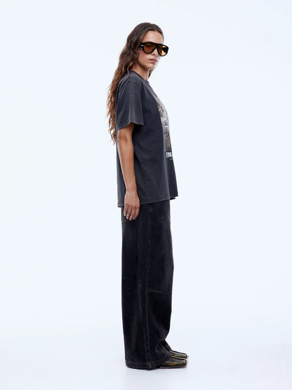 Street energy meets everyday ease.

The Ena Pelly Mixed Animal Tee is your go-to for relaxed, street-savvy style with a bold edge. Cut in a boxy, easy-going shape from soft cotton jersey, it’s effortlessly comfortable while giving every outfit an instant lift.
