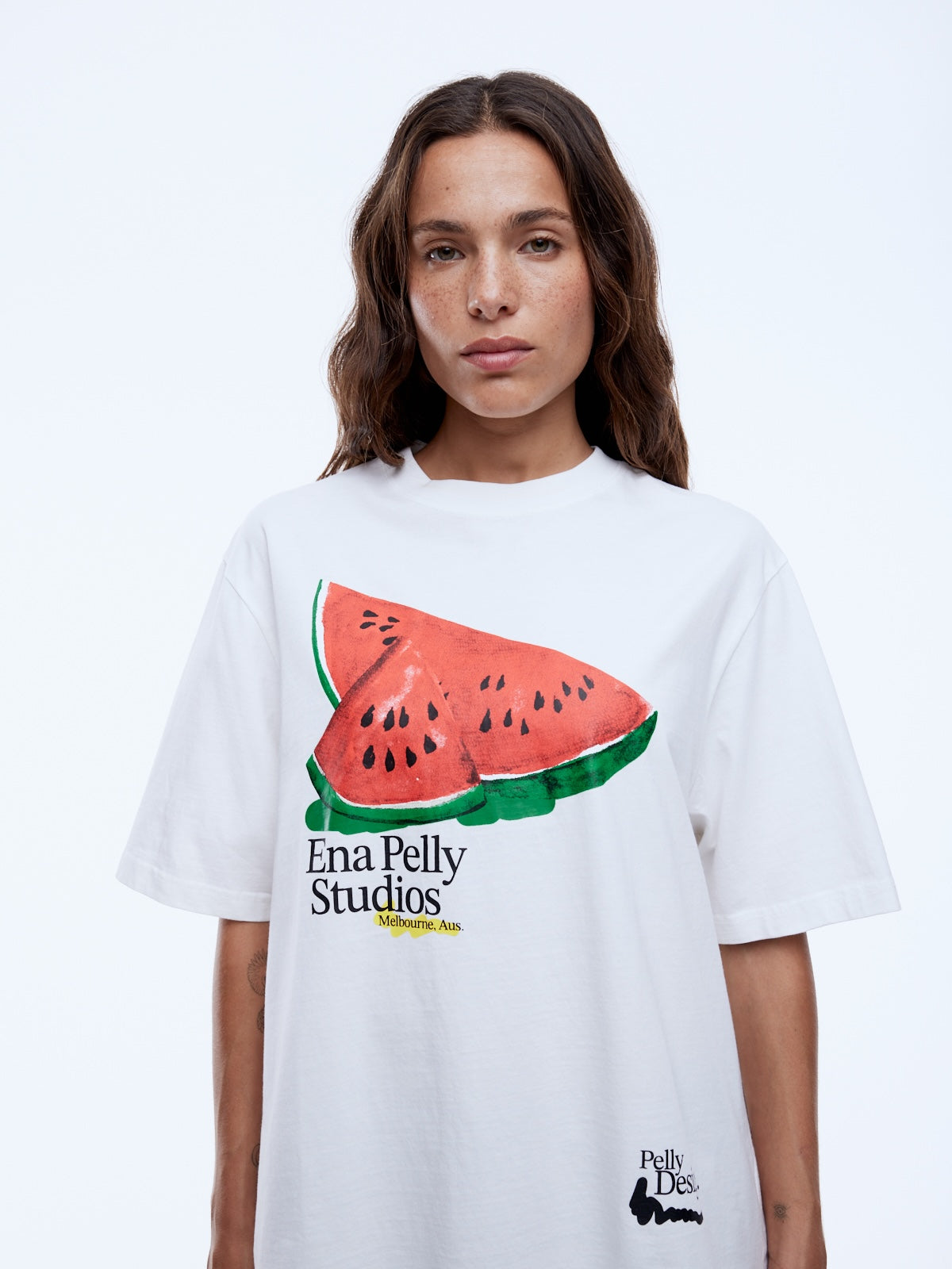 Everyday cool, effortless edge.

Meet the Ena Pelly Watermelon Tee, your new go-to for chilled summer vibes with a playful twist. Made from a soft recycled-cotton blend, this tee combines comfort, style, and a touch of sustainability in one easy-wear package.