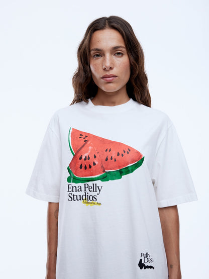 Everyday cool, effortless edge.

Meet the Ena Pelly Watermelon Tee, your new go-to for chilled summer vibes with a playful twist. Made from a soft recycled-cotton blend, this tee combines comfort, style, and a touch of sustainability in one easy-wear package.