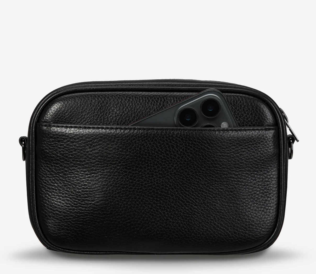 Plunder Bag Black With Duals Straps - Black - Status Anxiety 

Our best selling bag of all time now comes with two different straps for twice the versatility. Clip on the leather strap for dressier occasions, or the webbed strap for a more casual vibe. It's a no brainer.

Soft shrunken pebble leather
Comes with Leather Strap Thin & Web Strap Medium
Back slider pocket
Internal zipper pocket, and open pouch pockets
Zipper close
Custom Status Anxiety lining
Comes in a Status Anxiety branded drawstring bag