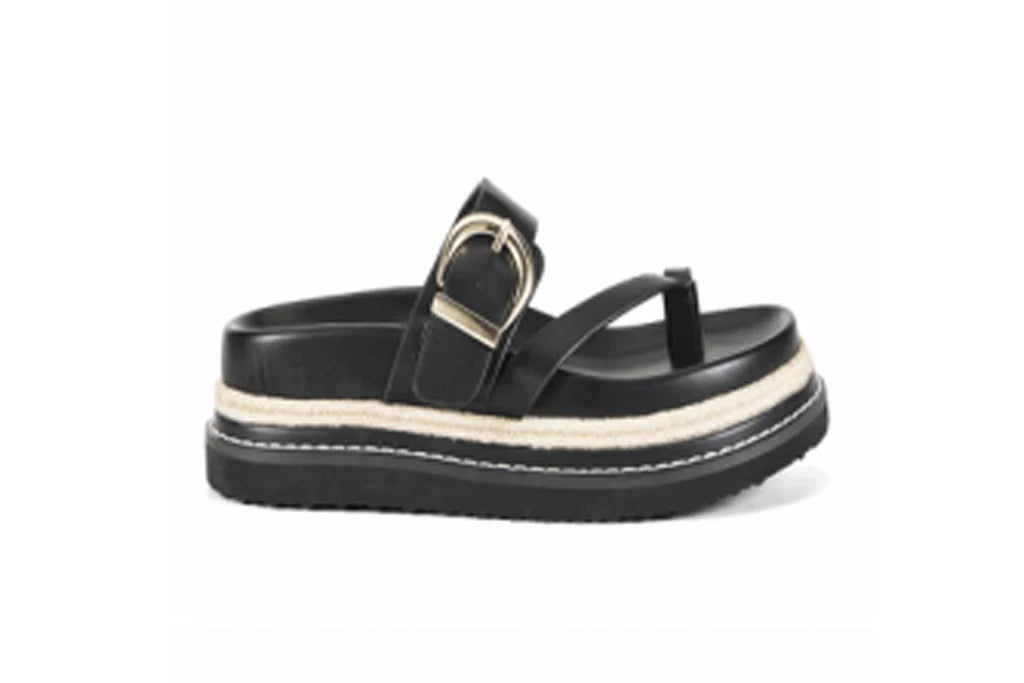 Ameera by Billini is a lux platform slide. A chunky platform sandal with a bold silhouette, designed for everyday effortless wear.&nbsp;