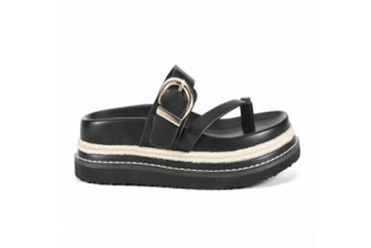 Ameera by Billini is a lux platform slide. A chunky platform sandal with a bold silhouette, designed for everyday effortless wear.&nbsp;