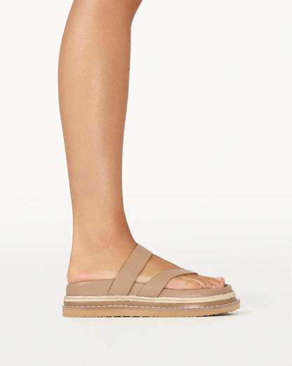 Ameera by Billini is a lux platform slide. A chunky platform sandal with a bold silhouette, designed for everyday effortless wear.