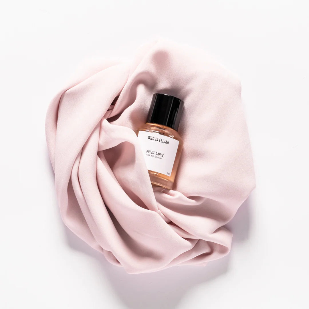 She’s soft, but not safe. Sweet, but never simple. POETIC DANCE is a quiet reckoning. A fragrance that lingers like a half-remembered dream.