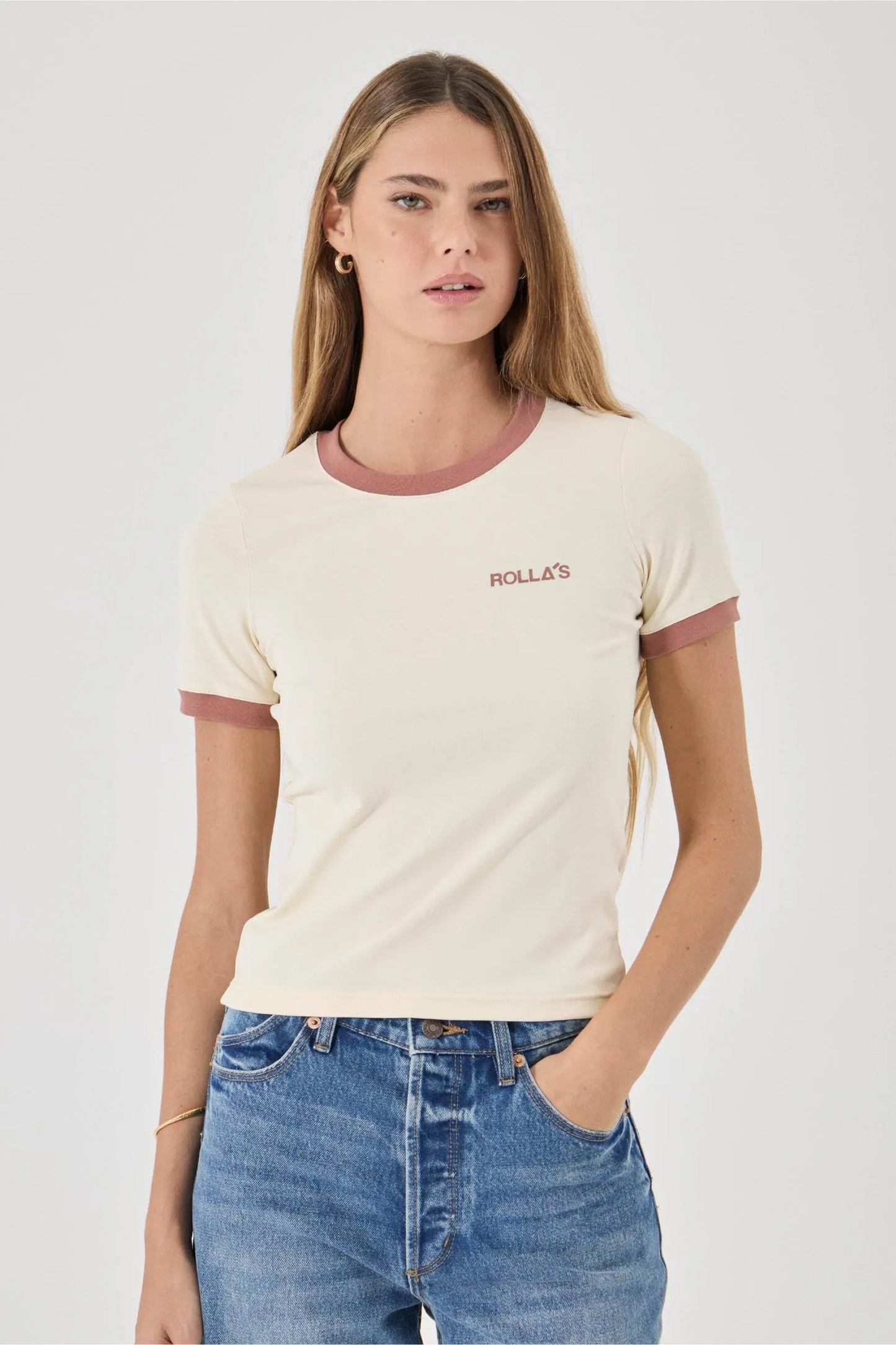 Based on our best selling Classic Tee, our Classic Ringer Tee is a slim crew neck t-shirt with contrast bind around the neck and cuffs