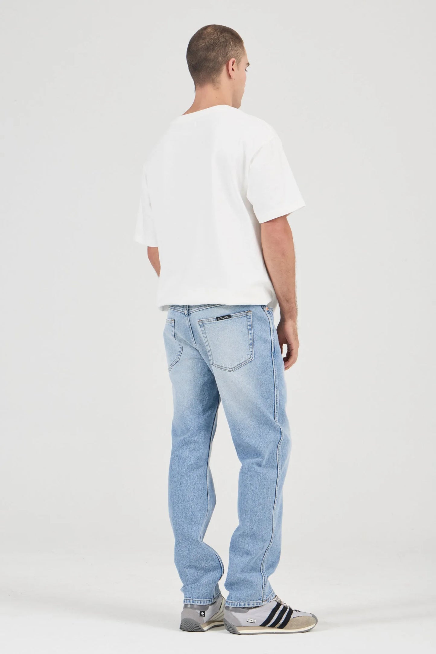 Rancho is a regular-fit straight leg, relaxed through the waist, seat, and thigh, with a clean, classic line from knee to ankle.
