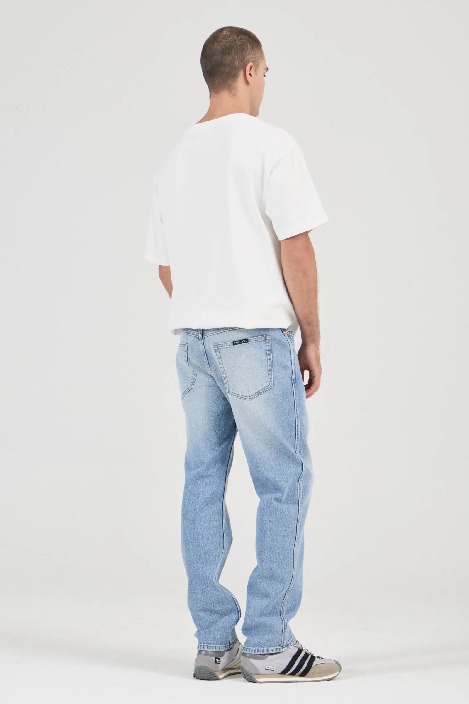Rancho is a regular-fit straight leg, relaxed through the waist, seat, and thigh, with a clean, classic line from knee to ankle.