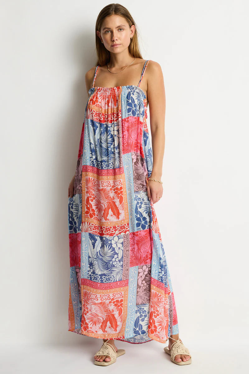 Your sunshine-ready maxi. Made for barefoot days and golden-hour plans.

Meet the Sea Level Coco Islands Maxi Dress, a dreamy summer essential that brings effortless island energy into your everyday wardrobe. Part of the Coco Islands collection, it blends artisanal-inspired prints with bold, feel-good colour, all in Sea Level’s signature easy-wear silhouettes.