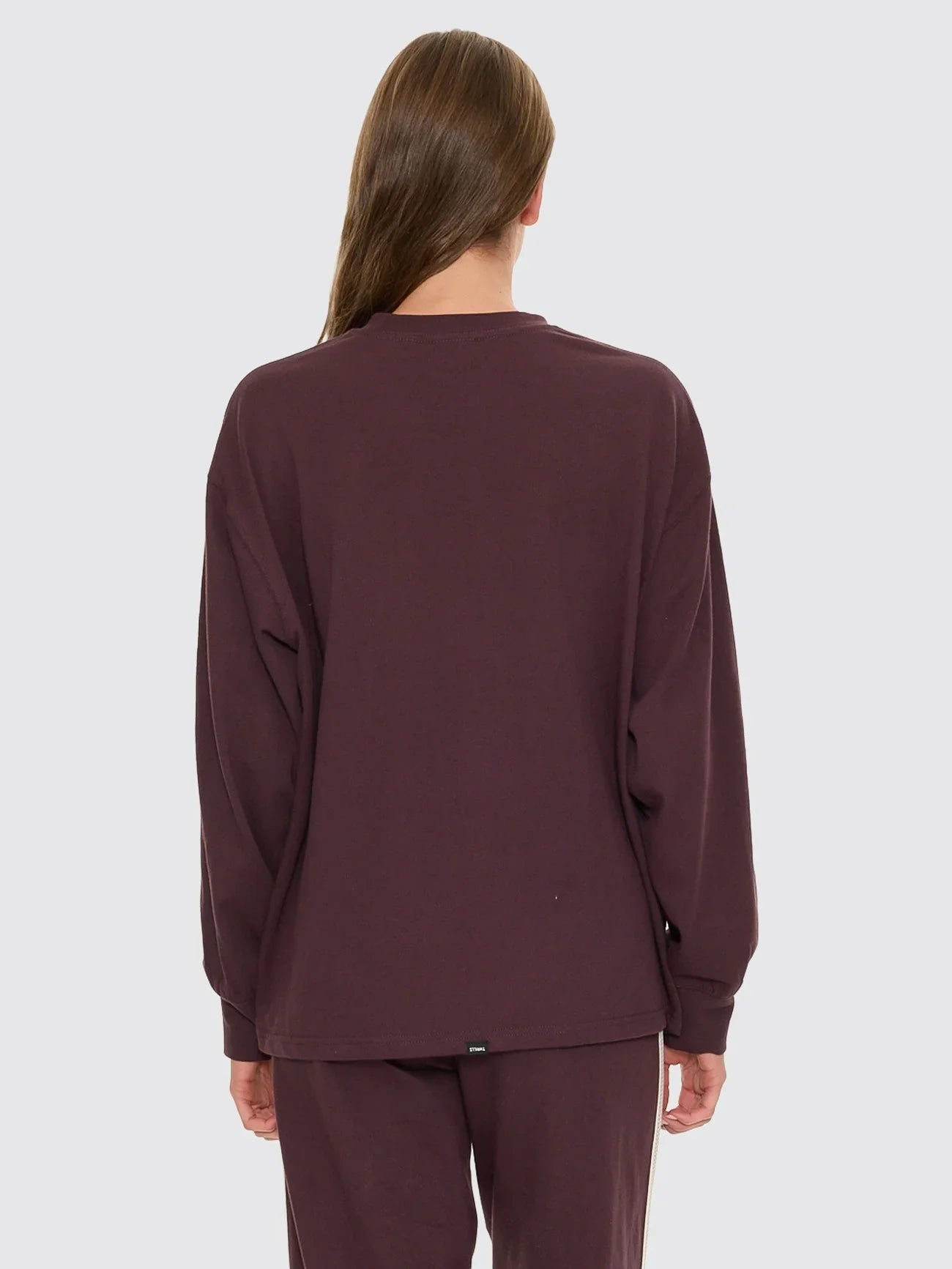 Thrills Off Track Long Sleeve Oversized Tee

This product is crafted with quality materials to ensure durability and performance. Designed with your convenience in mind, it seamlessly fits into your everyday life.
