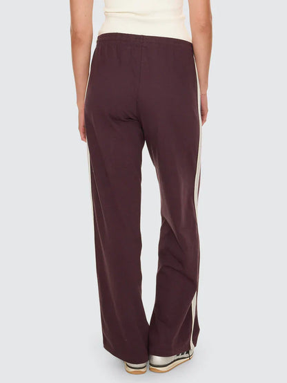 Thrills Off Track Pant

Made for comfort you'll want to wear over and over, the Off Track Pant in Aubergine is an all-around favourite from our winter streetwear Australia collection. Sitting high on the waist, this elevated track pant keeps things clean with pintuck pleats down the leg and webbing tape running along the outer seams for a subtle sport edge. The loop-back cotton feels soft but substantial, while zip pockets, an elastic waist, and an internal drawcord keep it easy to wear. 