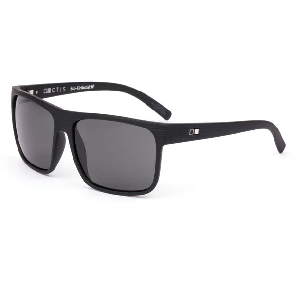This refined square frame is made from lightweight Swiss Grilamid for all-day comfort and perfect for long beach days or adventures into the wilderness. Whether you need the right fitting eyewear or extra sun protection, AFTER DARK X will have you sorted regardless of your headspace.