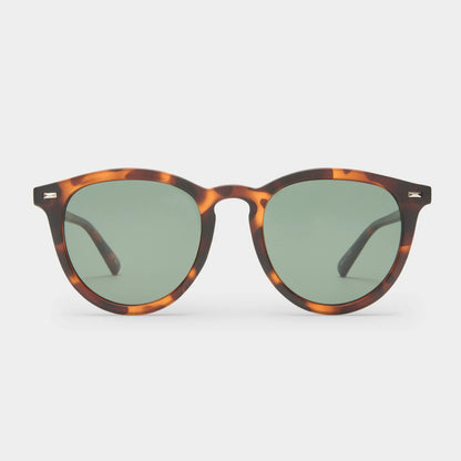 FIRE STARTER reimagines mid-century style with a contemporary edge. Defined by its round lenses and keyhole nose bridge, this mid-size classic is elevated with the iconic Le Specs flag stripe metal hardware, blending timeless design with modern sophistication.