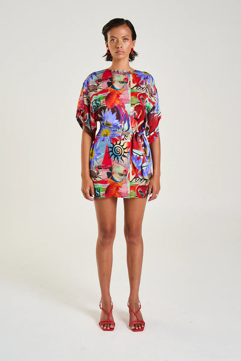 Your new go-to for looking put-together with zero effort.

The Summi Summi Tie Front Dress – Dazed Print is that perfect mix of playful and polished. Featuring the eye-catching Dazed print, it brings a fresh, artistic vibe to a super wearable mini silhouette. Ideal for days when you want your outfit to do the talking.