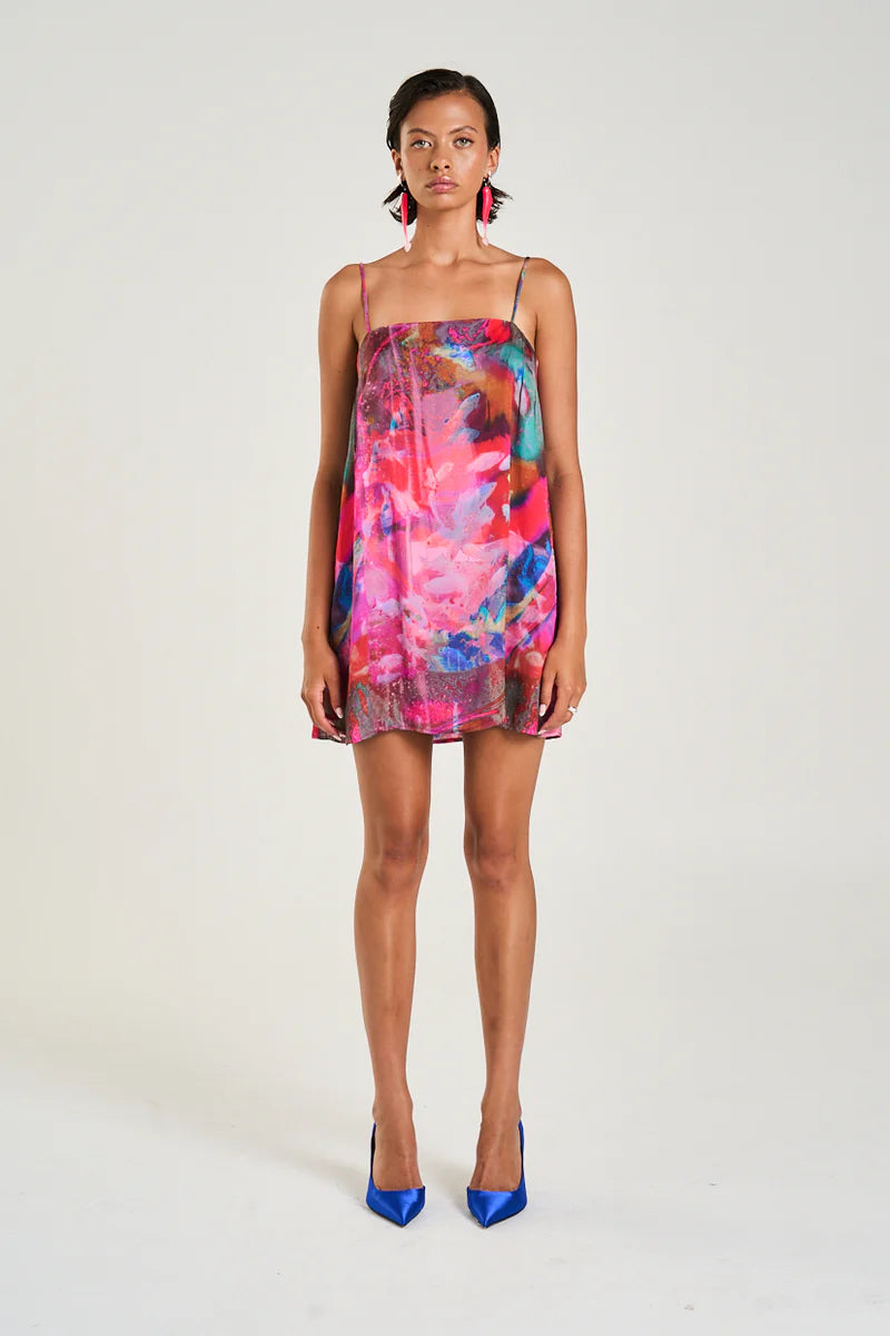 Say hello to your easy “cool without trying” dress.

The Summi Summi Shift Dress – Fish Tank Print is relaxed, playful, and made for days when you want comfort and style in one effortless throw-on piece. Featuring the bold Fish Tank print, it brings a fun, artistic edge to a classic mini silhouette. Perfect for when your outfit needs to do a little talking for you.