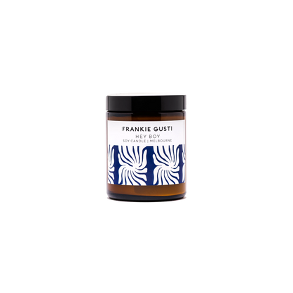 That first-crush kind of scent.
The one that lived in his hoodie.

A true amber fragrance with a bright flicker of lemon and bergamot, melting into warm benzoin and cedar wood, before unfolding into creamy vanilla, Indian sandalwood and a heady patchouli base.