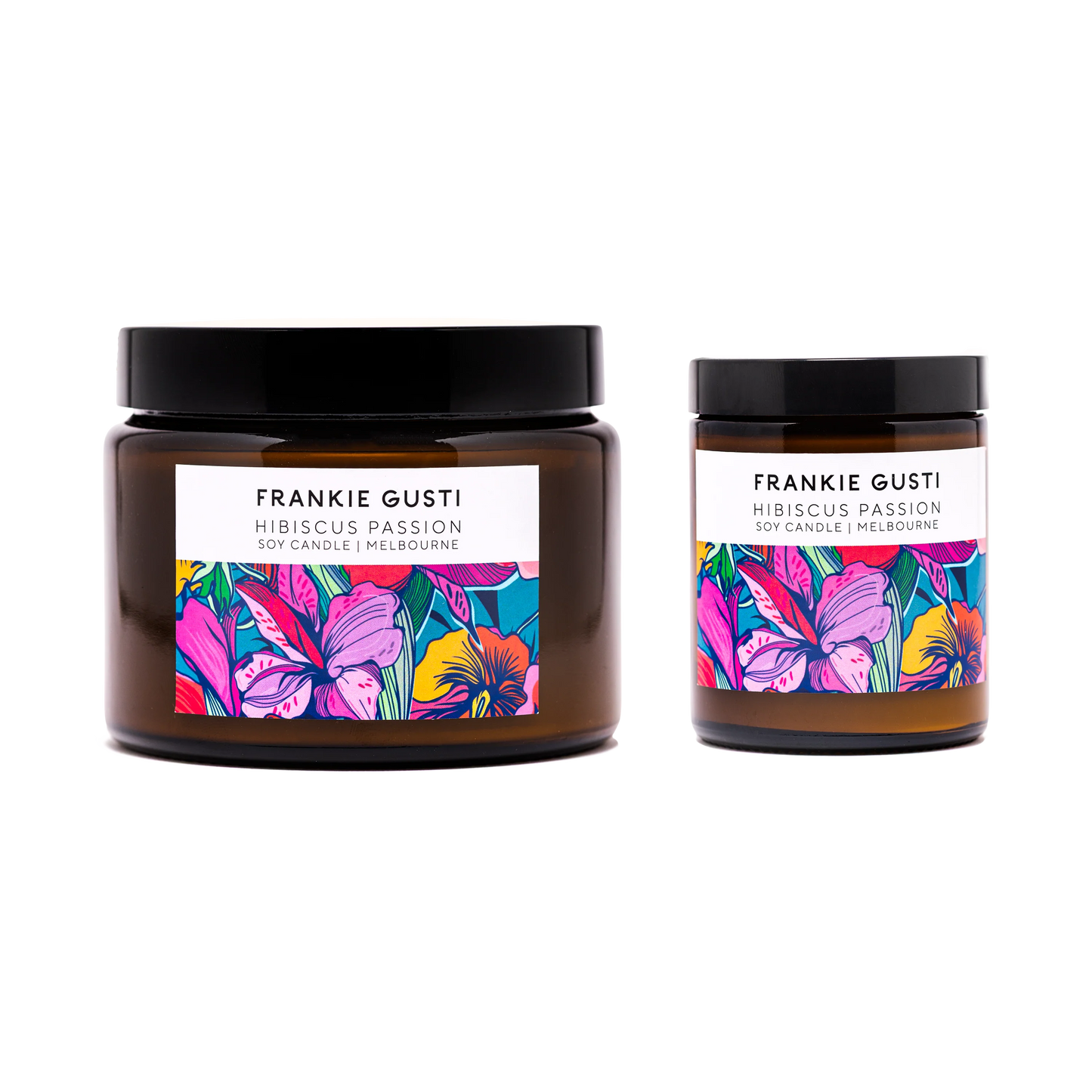 Like the sweetness of summer love- bright pink grapefruit and passionfruit mingle like the sunset on the ocean, while blooming hibiscus and rhubarb swirl. A soft, lingering kiss of vanilla and rose leaves you wanting more.
