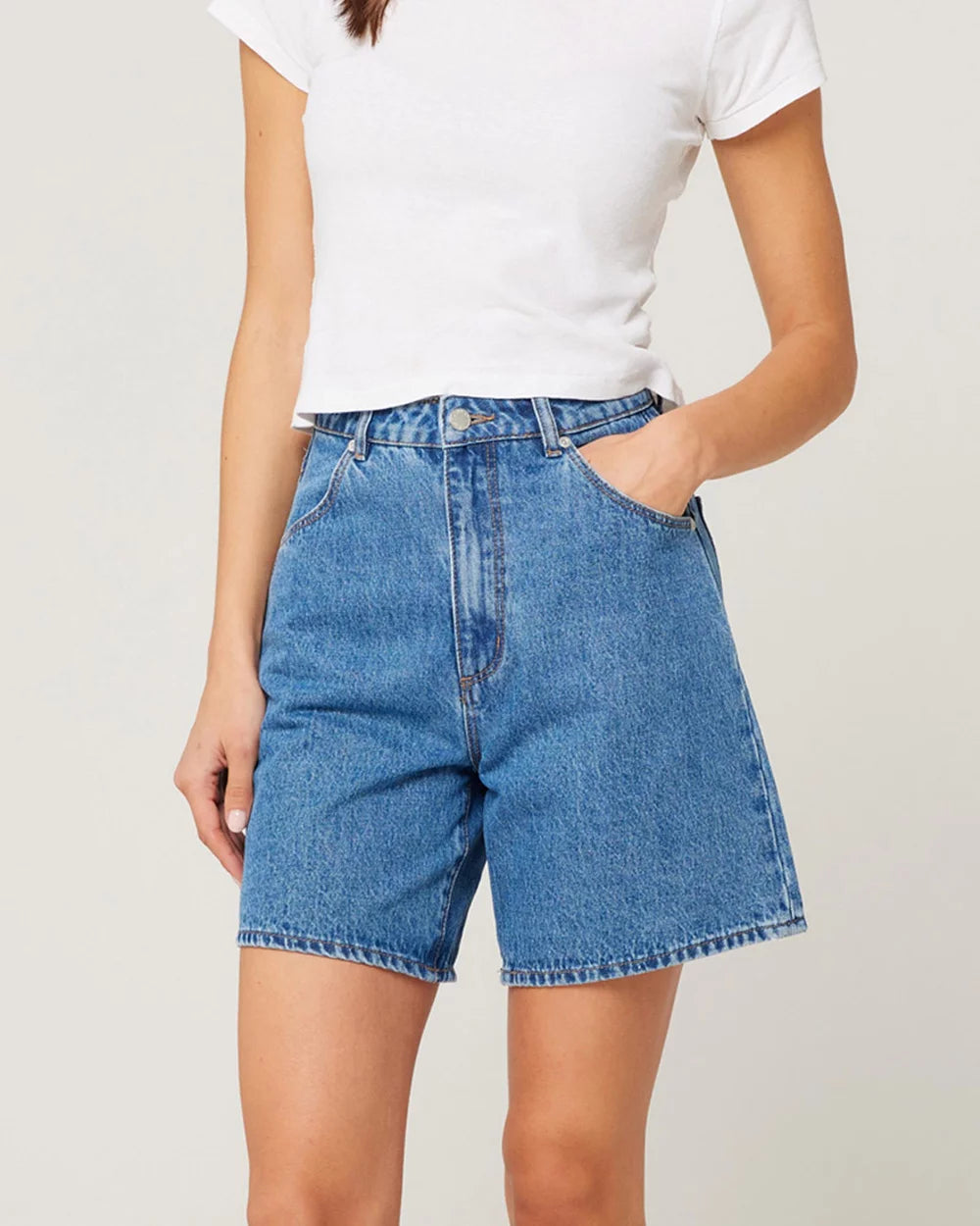 Super Mirage Shorts are a super high-rise, loose-fit short, cut to a mid-thigh length.