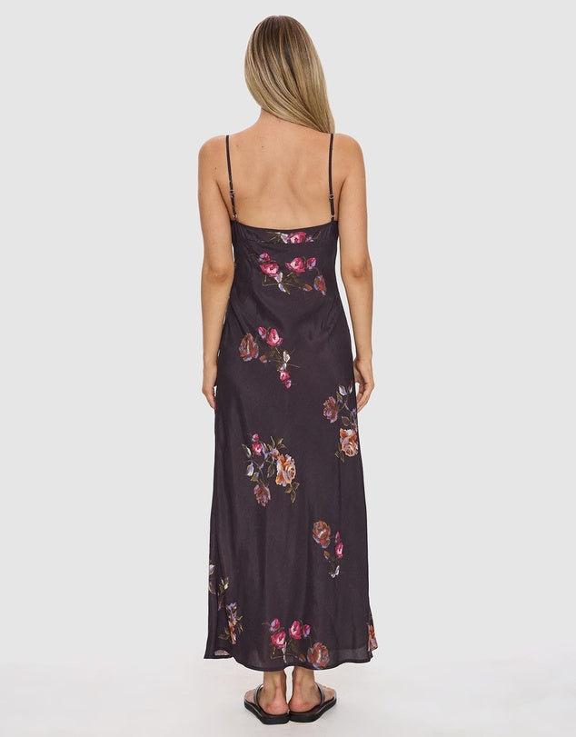 Your “effortless elegance without trying too hard” dress has arrived.

Meet the Thrills Co Natural Spirit Bias Maxi Dress, a timeless, feminine staple designed to move with you and flatter in all the right ways. Simple, refined, and endlessly wearable, it’s the kind of piece that makes getting dressed feel easy, but still looks like you’ve put in the effort.
