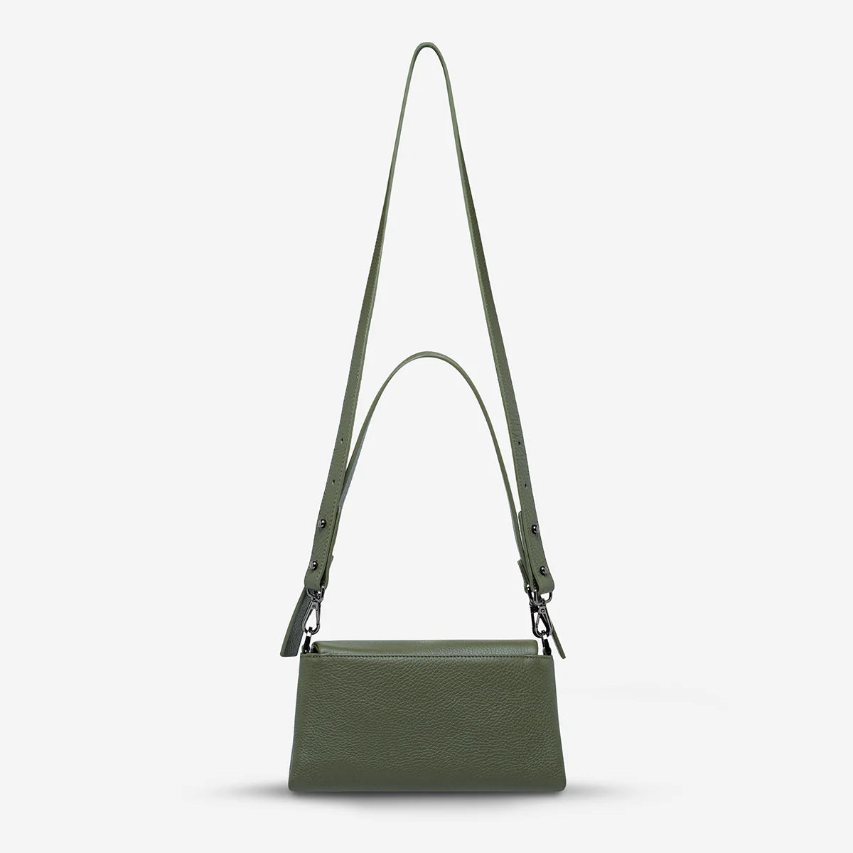 We don't take calling this bag Zenith lightly. As the new high point of your bag collection, 'Zenith' comes with a longer strap for use as a relaxed crossbody, or swap in the shorter strap to transform her into a dressier shoulder bag