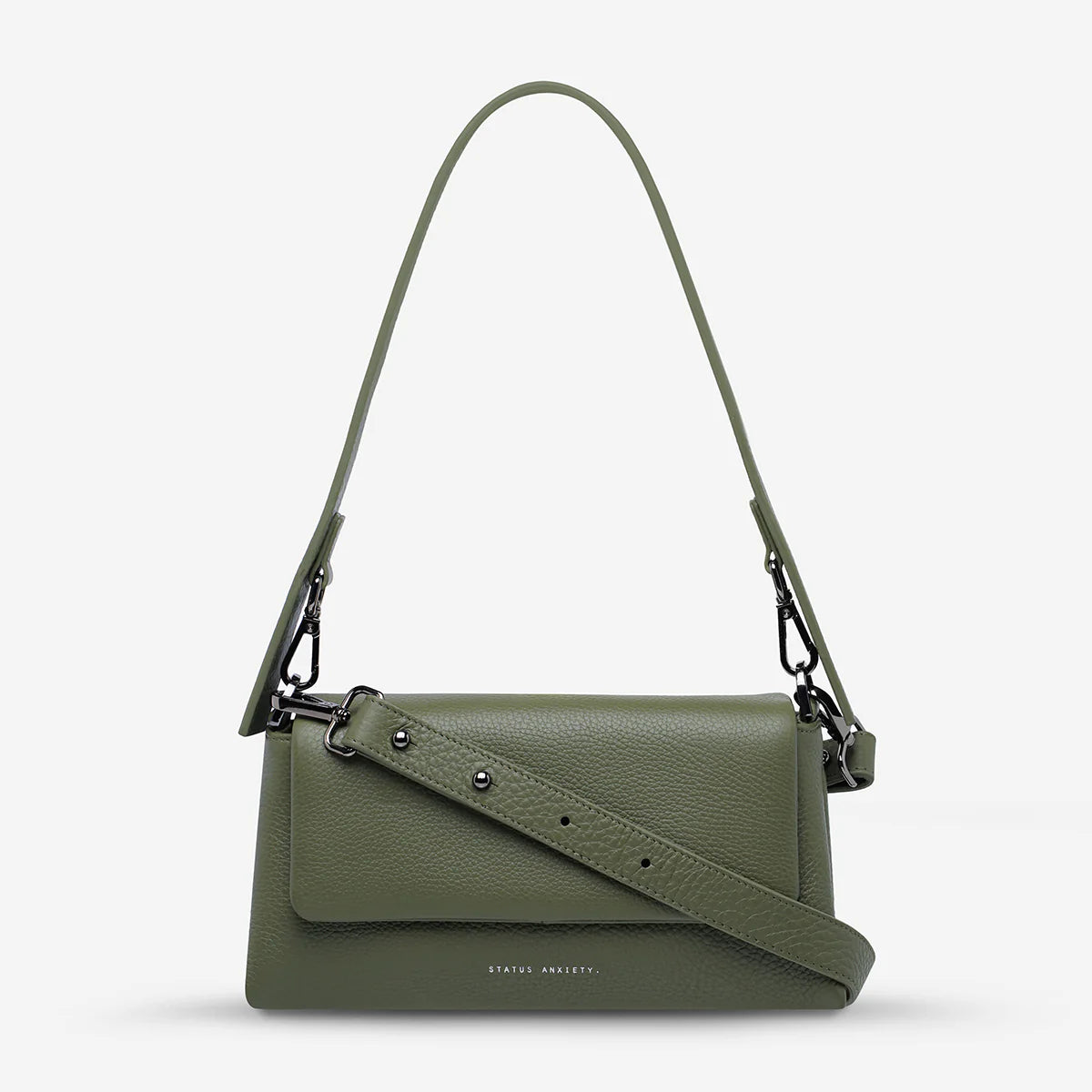 We don't take calling this bag Zenith lightly. As the new high point of your bag collection, 'Zenith' comes with a longer strap for use as a relaxed crossbody, or swap in the shorter strap to transform her into a dressier shoulder bag