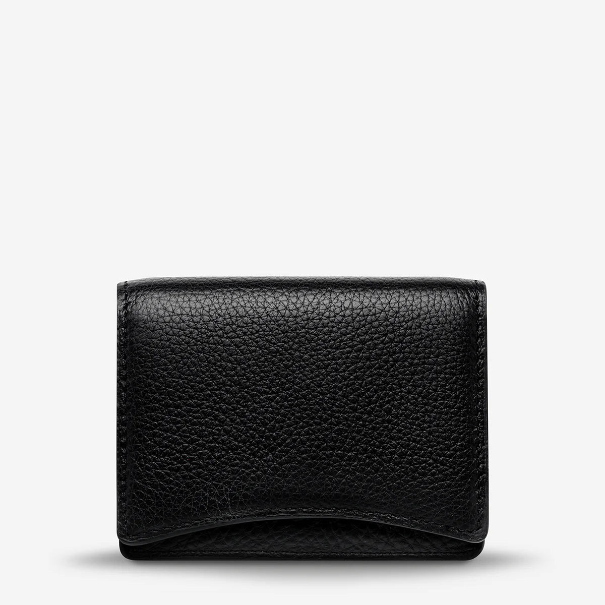With her compact profile, 'Lumen' will carry all your essentials and still be able to slip into your pocket or the side pocket of your bag. Genius.