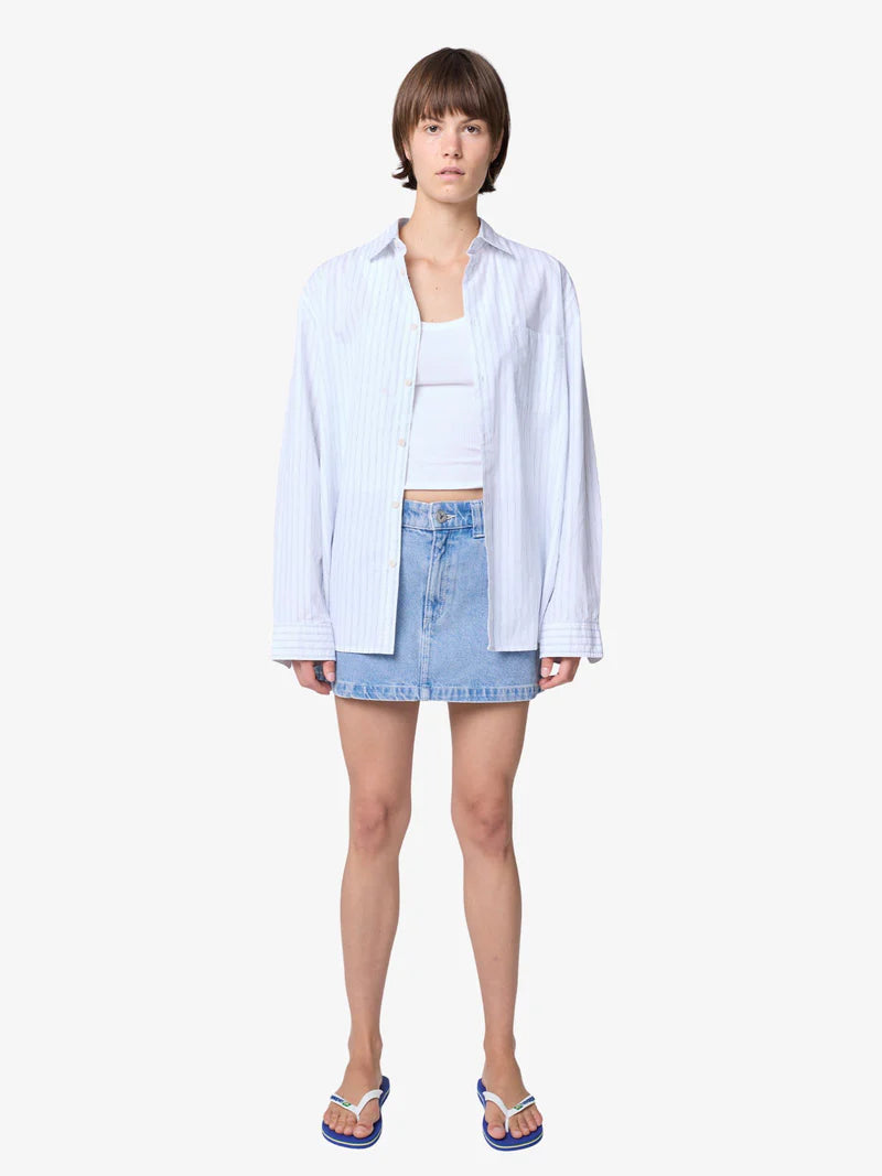 ’90s cool just called. This is the skirt you’ll wear on repeat.

Meet the Abrand Jeans 95 A-Line Skirt - Jordan, your go-to denim mini for effortless, everyday style. Designed with that iconic ‘90s attitude, it features a flattering A-line silhouette that skims the body just right, giving you shape without feeling restrictive.