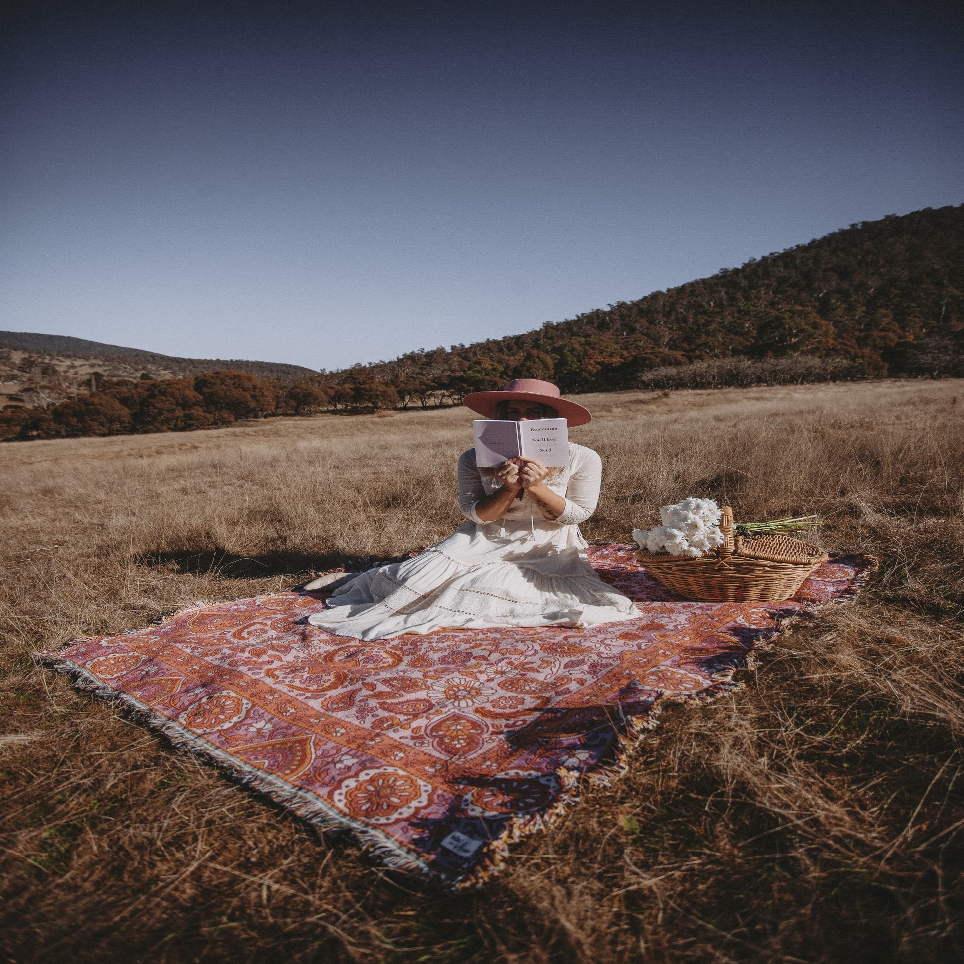 Isla In Bloom Sahara Picnic Rug/Throw extra large in field